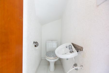 Casa de condomínio à venda com 111m², 3 quartos e 1 vagaLavabo da Sala