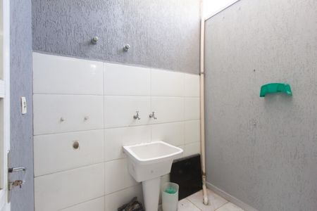 Casa de condomínio à venda com 111m², 3 quartos e 1 vagaÁrea de Serviço