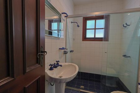 Casa à venda com 2000m², 2 quartos e 10 vagasBanheiro