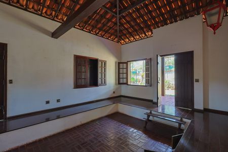 Casa à venda com 2000m², 2 quartos e 10 vagasSala