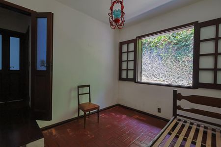 Casa à venda com 2000m², 2 quartos e 10 vagasQuarto 2