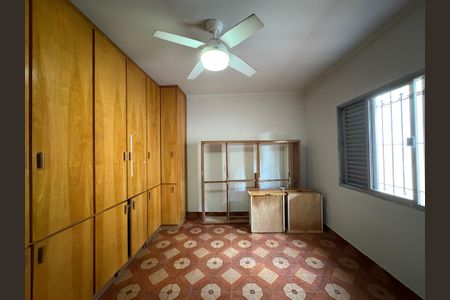 Casa para alugar com 160m², 2 quartos e 2 vagasQuarto 1