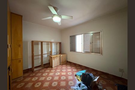 Casa para alugar com 160m², 2 quartos e 2 vagasQuarto 1