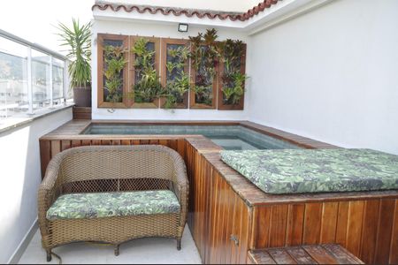 Apartamento à venda com 139m², 3 quartos e 1 vagaÁrea comum