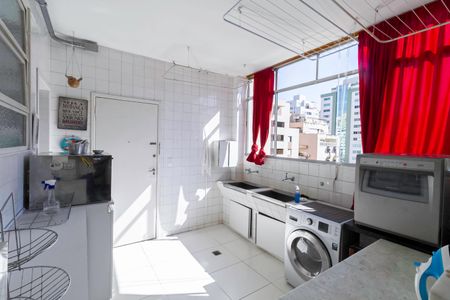 Apartamento à venda com 320m², 5 quartos e 2 vagasÁrea de serviço