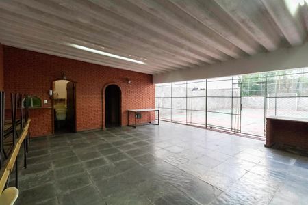 Apartamento à venda com 320m², 5 quartos e 2 vagasÁrea comum - Salão de festas