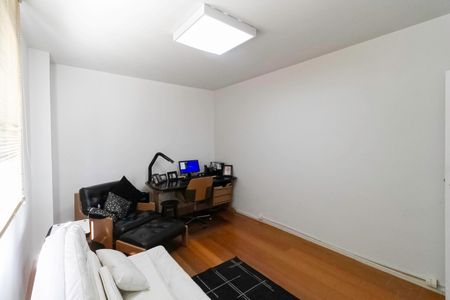 Apartamento à venda com 320m², 5 quartos e 2 vagasQuarto 2