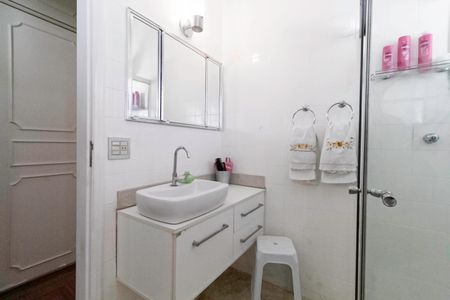 Apartamento à venda com 320m², 5 quartos e 2 vagasBanheiro social 1