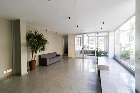 Apartamento à venda com 320m², 5 quartos e 2 vagasHall social