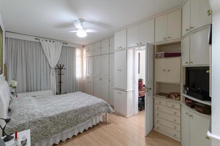 Apartamento à venda com 320m², 5 quartos e 2 vagasSuíte 1