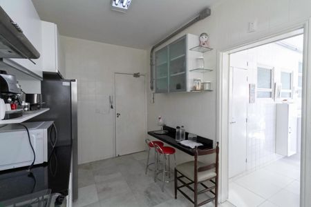 Apartamento à venda com 320m², 5 quartos e 2 vagasCozinha