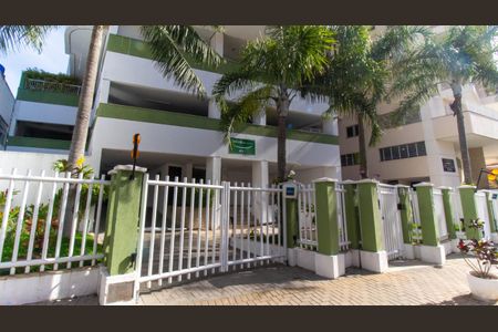 Apartamento para alugar com 71m², 2 quartos e 1 vagaFachada