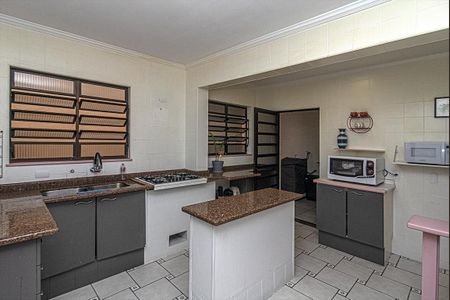 Casa à venda com 180m², 4 quartos e 2 vagasCozinha