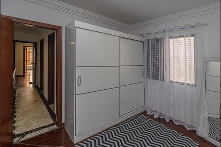 Casa à venda com 180m², 4 quartos e 2 vagasCloset do quarto 4