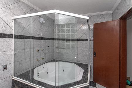 Casa à venda com 180m², 4 quartos e 2 vagasBanheiro do Quarto 4