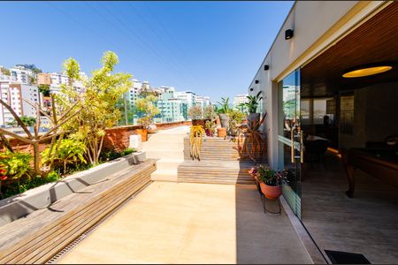 Apartamento à venda com 250m², 4 quartos e 4 vagasÁrea Externa