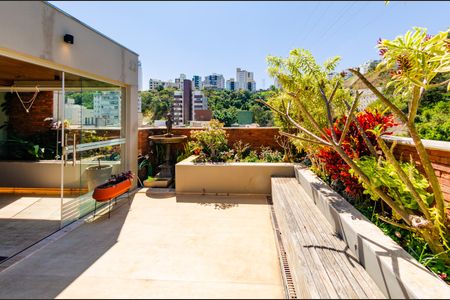 Apartamento à venda com 250m², 4 quartos e 4 vagasÁrea Externa