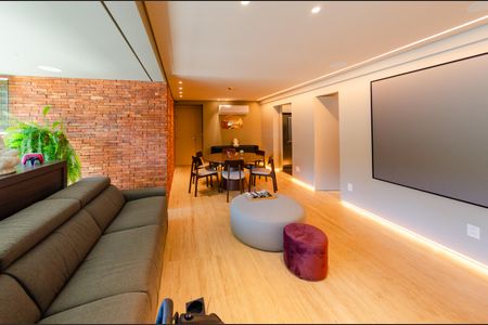 Apartamento à venda com 250m², 4 quartos e 4 vagasSala