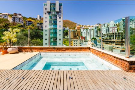 Apartamento à venda com 250m², 4 quartos e 4 vagasÁrea Externa