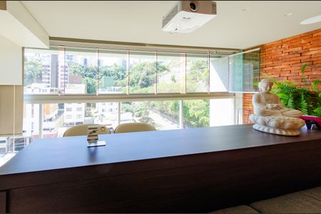 Sala de apartamento à venda com 4 quartos, 250m² em Buritis, Belo Horizonte