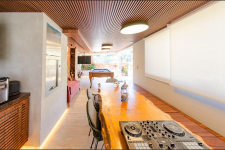 Apartamento à venda com 250m², 4 quartos e 4 vagasÁrea Gourmet