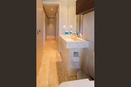 Apartamento à venda com 250m², 4 quartos e 4 vagasBanheiro Social