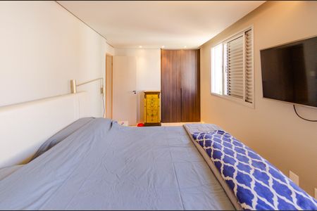 Apartamento à venda com 250m², 4 quartos e 4 vagasSuíte