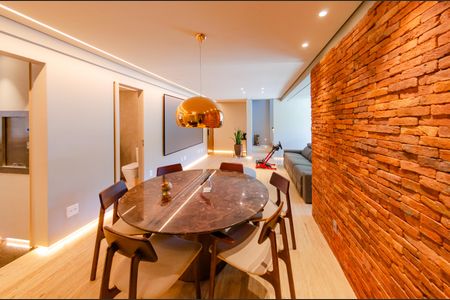 Apartamento à venda com 250m², 4 quartos e 4 vagasSala