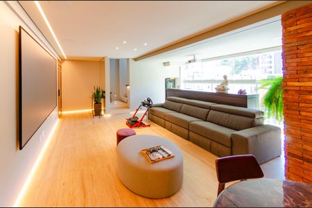 Apartamento à venda com 250m², 4 quartos e 4 vagasSala