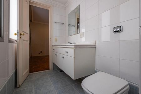 Apartamento para alugar com 285m², 4 quartos e 2 vagas Apartamento para alugar com 285m², 4 quartos e 2 vagasBanheiro da Suíte 4