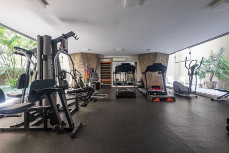 Apartamento para alugar com 285m², 4 quartos e 2 vagas Apartamento para alugar com 285m², 4 quartos e 2 vagasAcademia