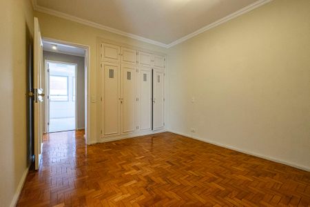 Apartamento para alugar com 285m², 4 quartos e 2 vagas Apartamento para alugar com 285m², 4 quartos e 2 vagasSuíte 3