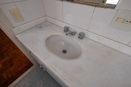 Apartamento para alugar com 285m², 4 quartos e 2 vagas Apartamento para alugar com 285m², 4 quartos e 2 vagasBanheiro da Suíte 4