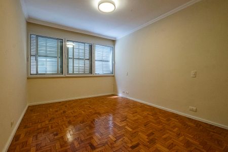 Apartamento para alugar com 285m², 4 quartos e 2 vagas Apartamento para alugar com 285m², 4 quartos e 2 vagasSuíte 2