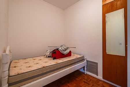 Apartamento para alugar com 285m², 4 quartos e 2 vagas Apartamento para alugar com 285m², 4 quartos e 2 vagasQuarto de Serviço