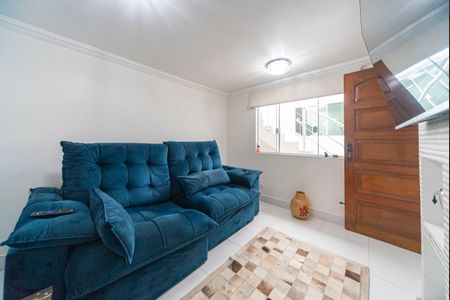 Casa à venda com 280m², 2 quartos e 2 vagasSala de TV