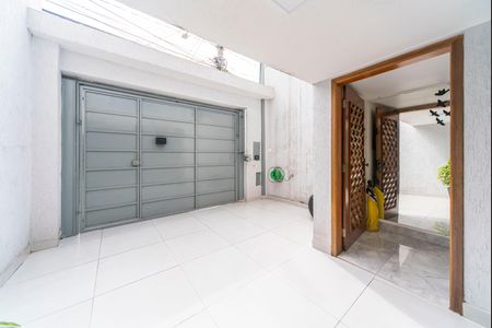 Casa à venda com 280m², 2 quartos e 2 vagasGaragem