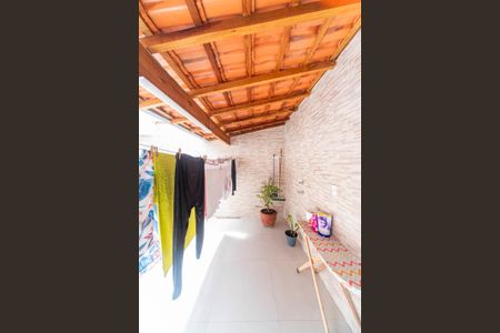 Casa à venda com 280m², 2 quartos e 2 vagasÁrea de Serviço e varanda