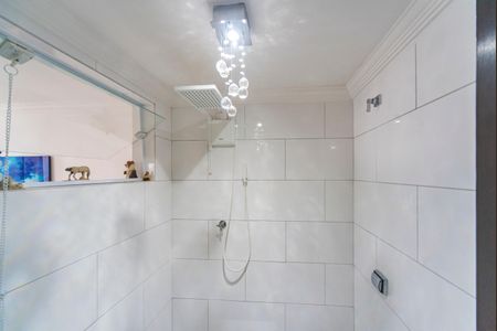 Casa à venda com 280m², 2 quartos e 2 vagasBanheiro 1