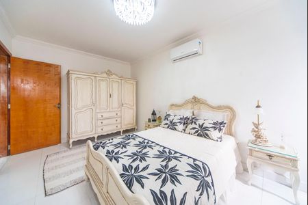 Casa à venda com 280m², 2 quartos e 2 vagasQuarto 1