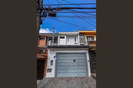 Casa à venda com 280m², 2 quartos e 2 vagasFachada