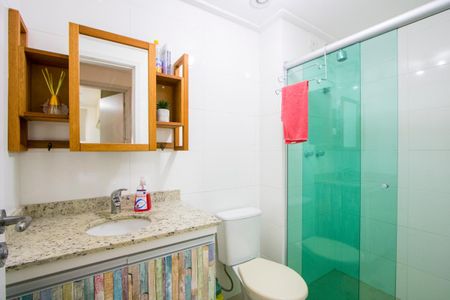 Apartamento à venda com 72m², 2 quartos e 2 vagasBanheiro social