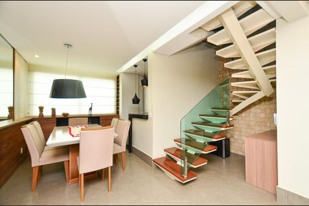 Apartamento para alugar com 176m², 3 quartos e 1 vagaSala de Jantar