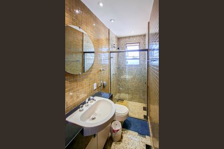 Apartamento à venda com 420m², 5 quartos e 6 vagasBanheiro da Suíte 2