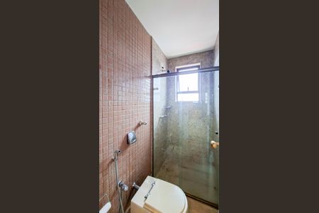 Apartamento à venda com 420m², 5 quartos e 6 vagasBanheiro da Suíte 3 e 4