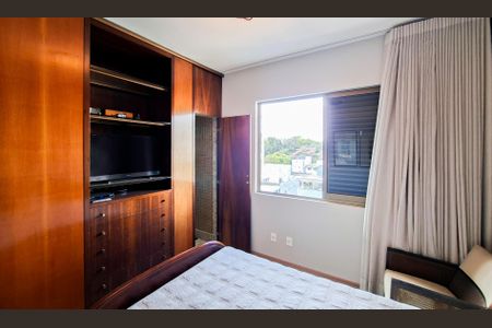 Apartamento à venda com 420m², 5 quartos e 6 vagasSuíte 2