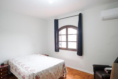 Casa à venda com 138m², 3 quartos e 1 vagaSuíte 1