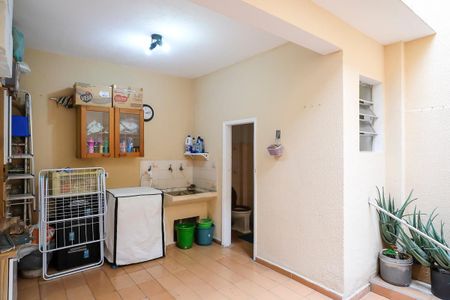 Casa à venda com 138m², 3 quartos e 1 vagaÁrea de serviço