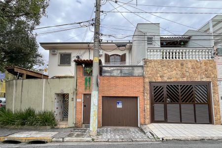 Casa à venda com 138m², 3 quartos e 1 vagaFachada + plaquinha