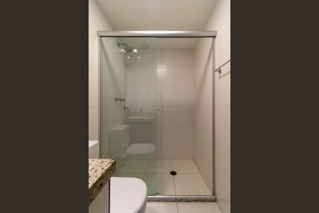 Apartamento à venda com 59m², 2 quartos e 2 vagasBanheiro da Suíte 2